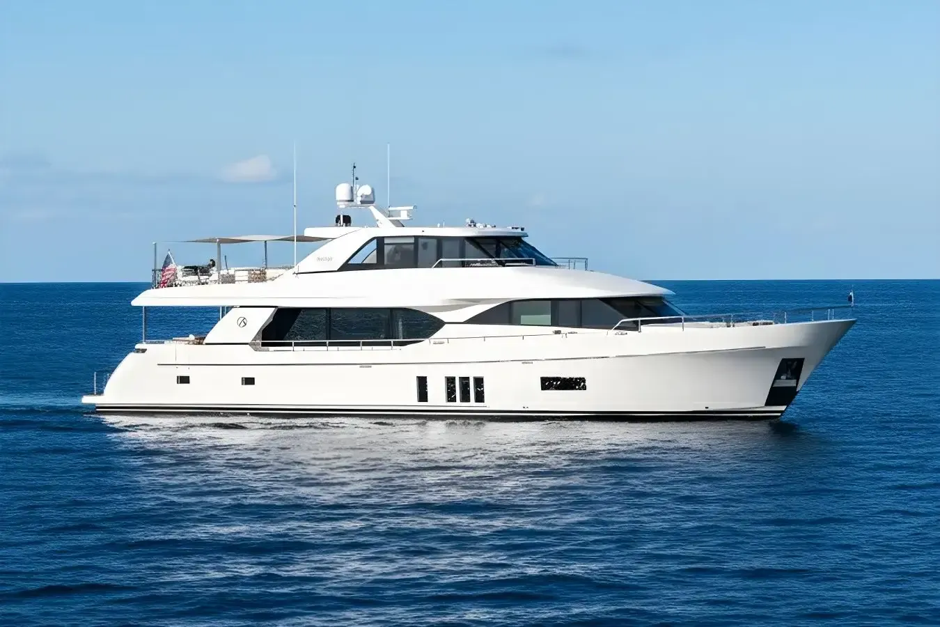 The King And I yacht, a 100 ft Ocean Alexander luxury superyacht underway, 30.53 meters, built in 2016.