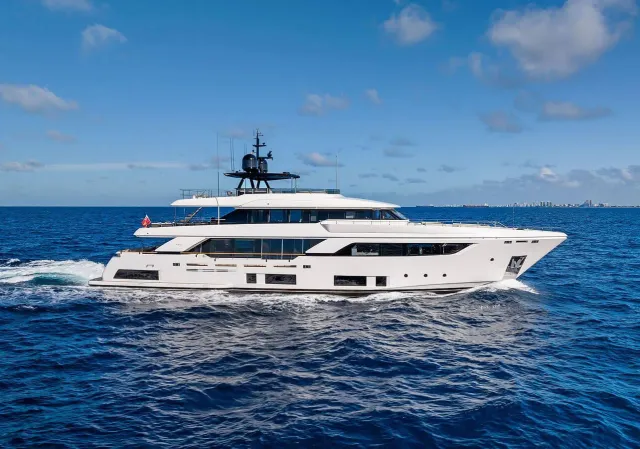 Tito El Patron yacht, a 121 ft Custom Line luxury superyacht underway, 37.04 meters, built in 2022.