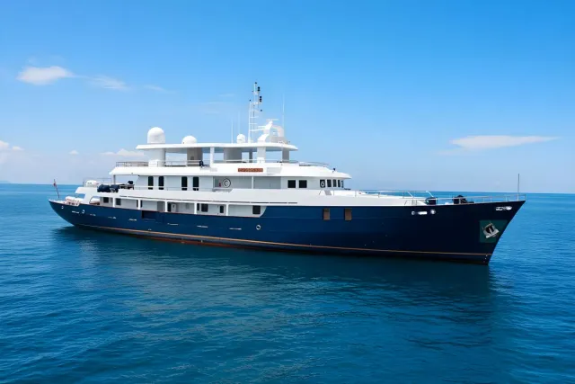 Western Isles yacht, a 159 ft Ishikawajima-Harima luxury superyacht underway, 48.5 meters, built in 1974, 2005.
