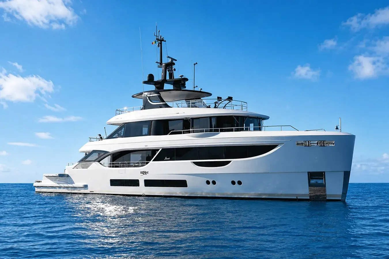 White Rose yacht, a 112 ft Benetti Yachts luxury superyacht underway, 34.36 meters, built in 2024.