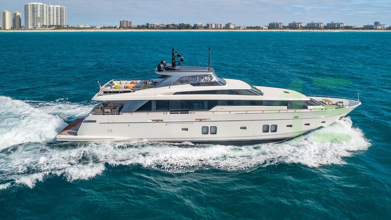 White Wombat yacht - 2026 guide with the owner of the world's 5471st largest yacht, the 225th largest yacht built by superyacht builder Sanlorenzo, based in Italy.