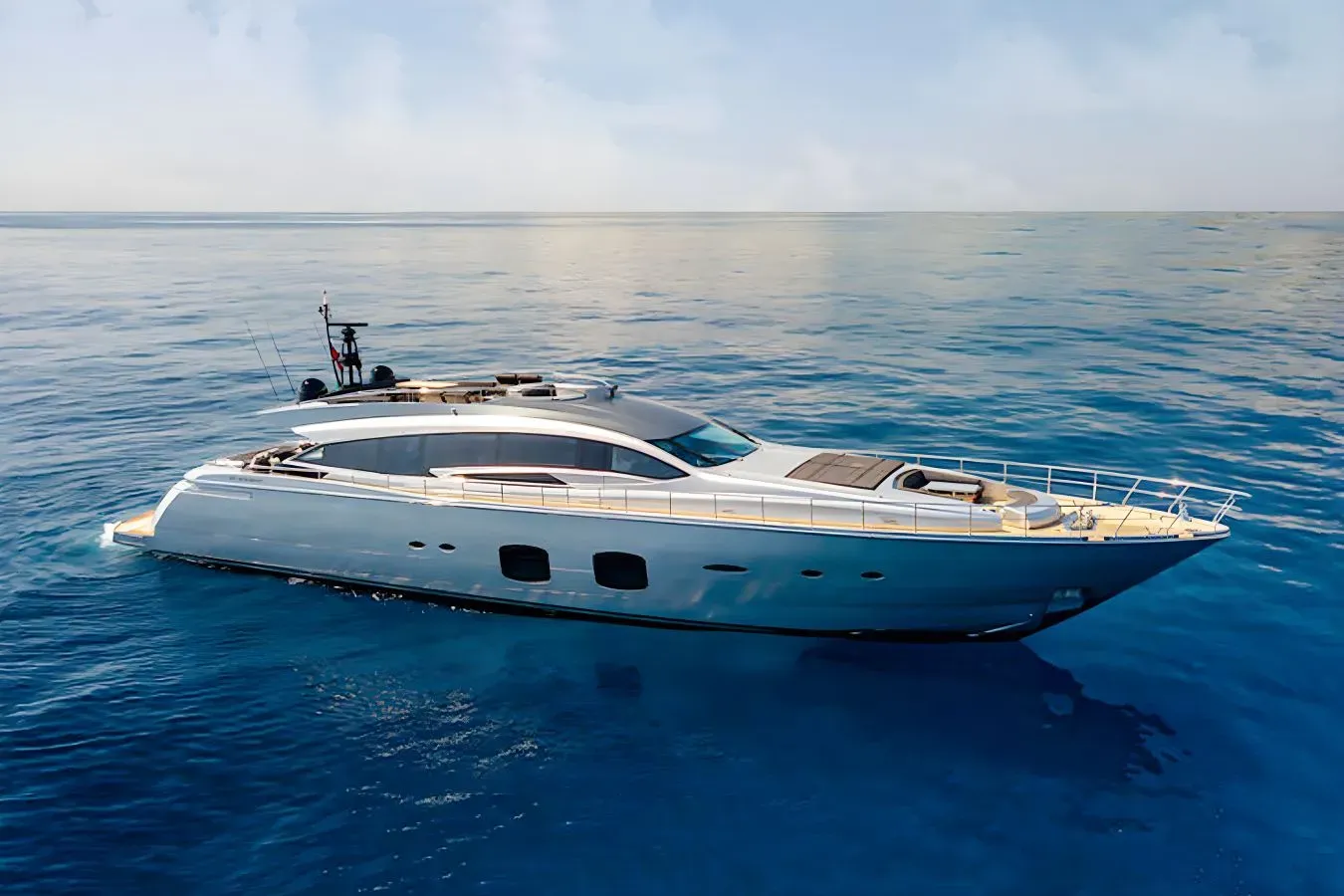 X-Trem II 109 ft yacht (33m) Pershing for sale. Price, plans, specifications, builder. One of twelve top luxury yachts.