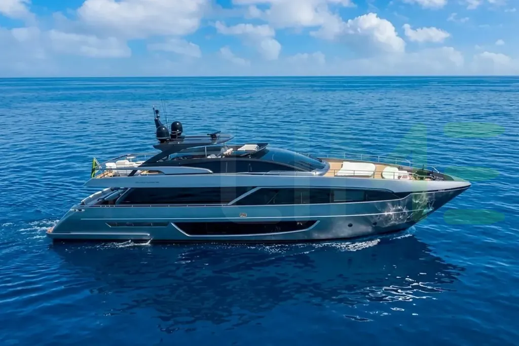 White Yoyita II yacht for charter and price offered for rent by LIME Yachts and Brokerage located in Fort Lauderdale Florida.